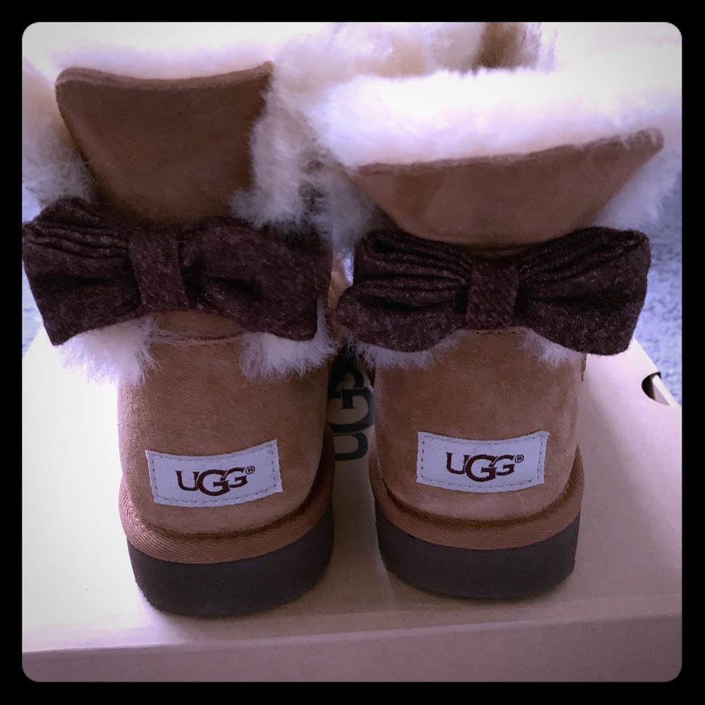 UGG Australia- Size 6